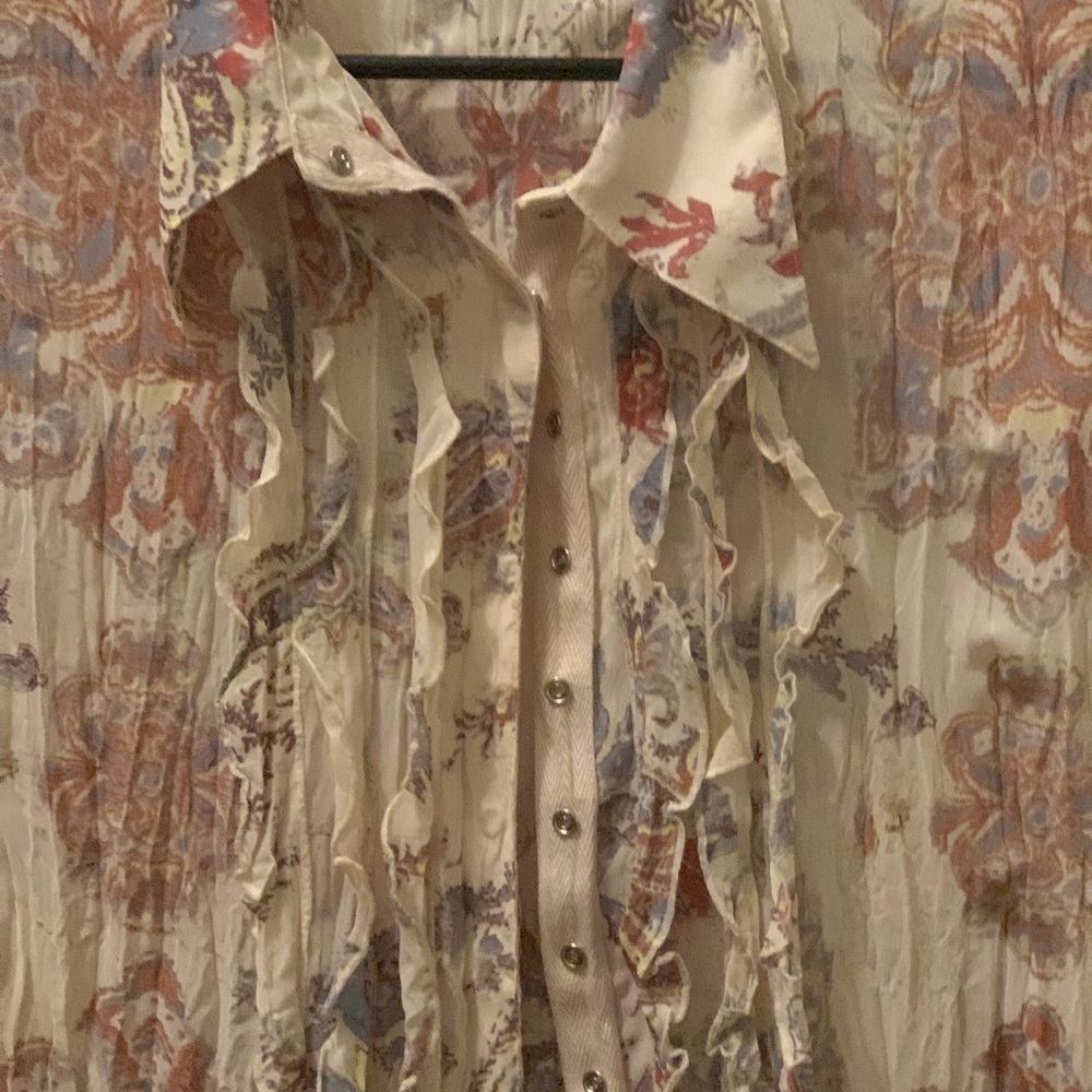 Violet & Claire XL blouse.